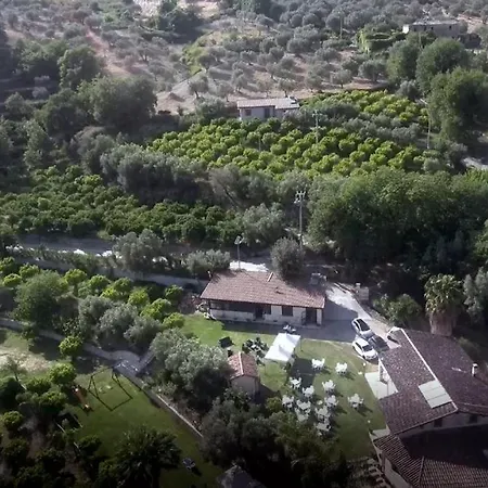 팜스테이 La Valle Incantata - *